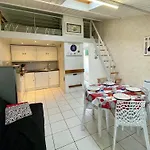 Vakantiehuis Maison Renovee Avec Piscine Chauffee, Tennis Et Parking A 100m Des Commerces - Fr-1-231-330
