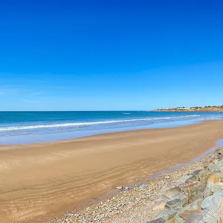 Holiday home Maison Renovee Avec Piscine Chauffee, Tennis Et Parking A 100m Des Commerces - Fr-1-231-330 Bretignolles-sur-Mer