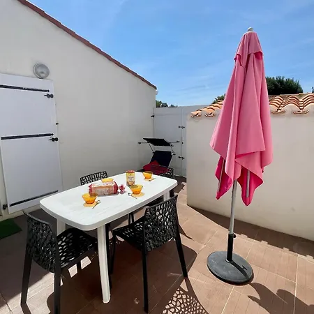 Maison Renovee Avec Piscine Chauffee, Tennis Et Parking A 100m Des Commerces - Fr-1-231-330 *