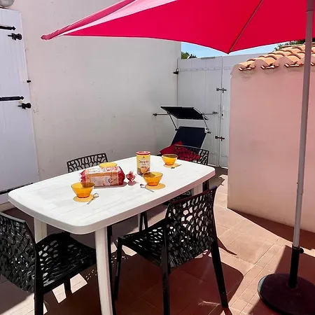 Maison Renovee Avec Piscine Chauffee, Tennis Et Parking A 100m Des Commerces - Fr-1-231-330 *
