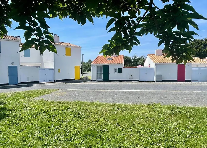 Maison Renovee Avec Piscine Chauffee, Tennis Et Parking A 100m Des Commerces - Fr-1-231-330 布雷蒂诺斯梅尔