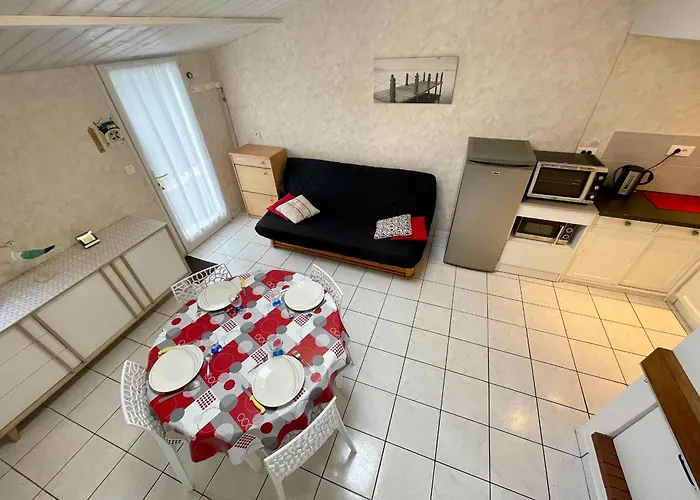 Casa vacanze Maison Rénovée Avec Piscine Chauffée, Tennis Et Parking à 100m Des Commerces - Fr-1-231-330 Brétignolles-sur-Mer