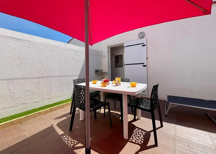 Maison Renovee Avec Piscine Chauffee, Tennis Et Parking A 100m Des Commerces - Fr-1-231-330 度假居 布雷蒂诺斯梅尔